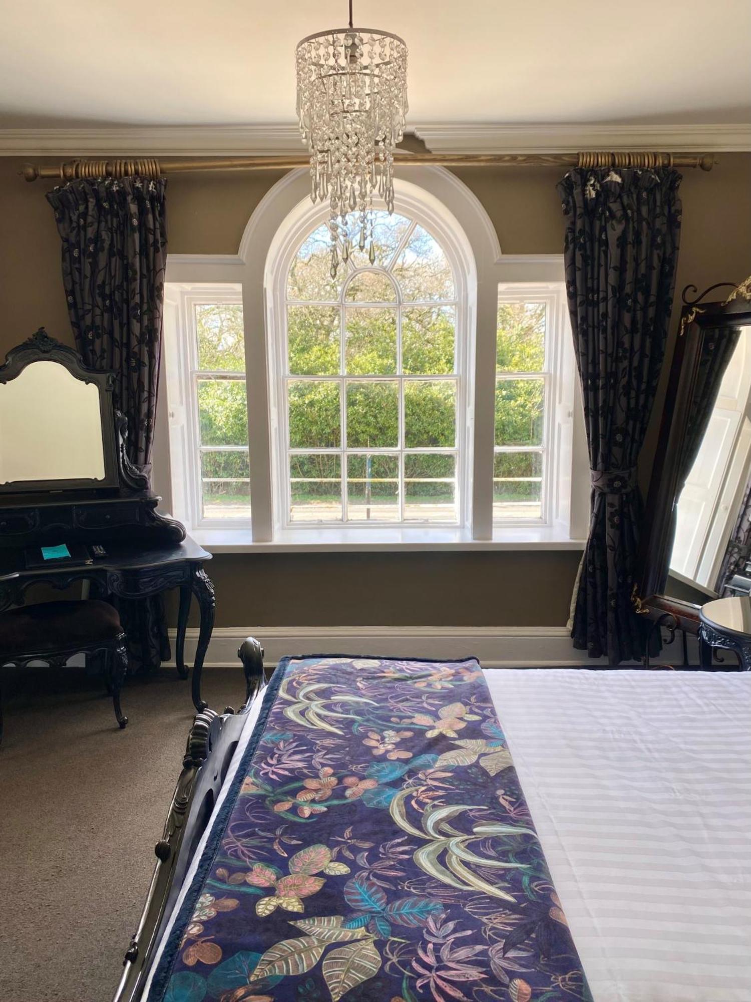 The Retreat New Forest, Hinton Крайстчърч Екстериор снимка