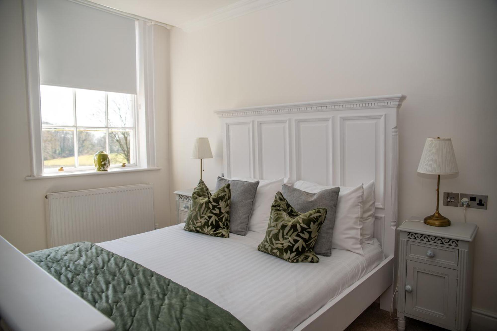 The Retreat New Forest, Hinton Крайстчърч Екстериор снимка
