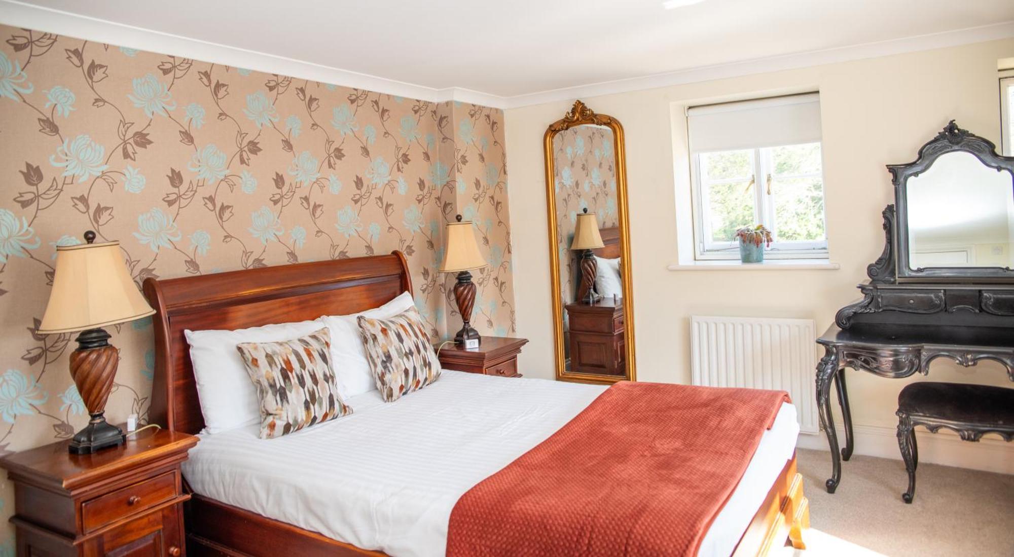 The Retreat New Forest, Hinton Крайстчърч Екстериор снимка
