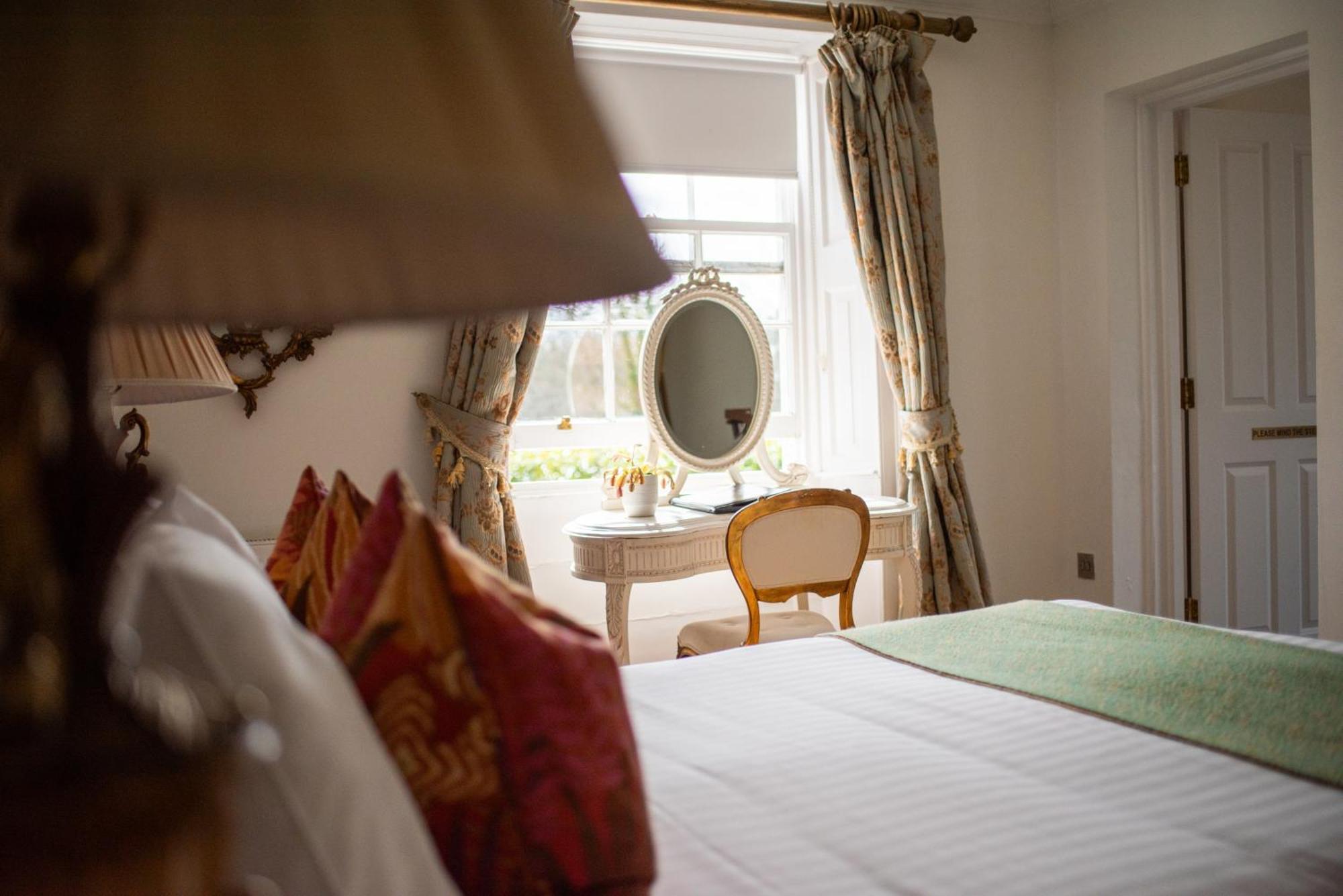 The Retreat New Forest, Hinton Крайстчърч Екстериор снимка